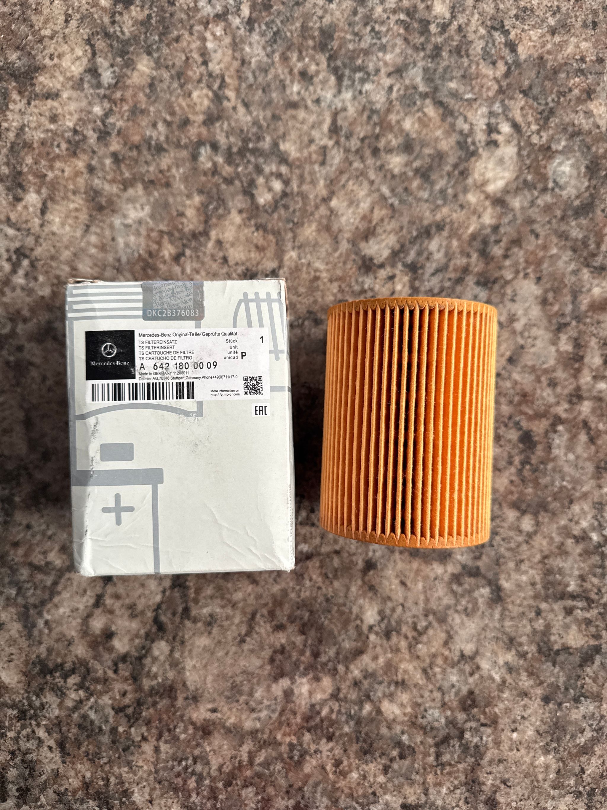 MERCEDES BENZ Oil Filter A 642 180 00 09_0