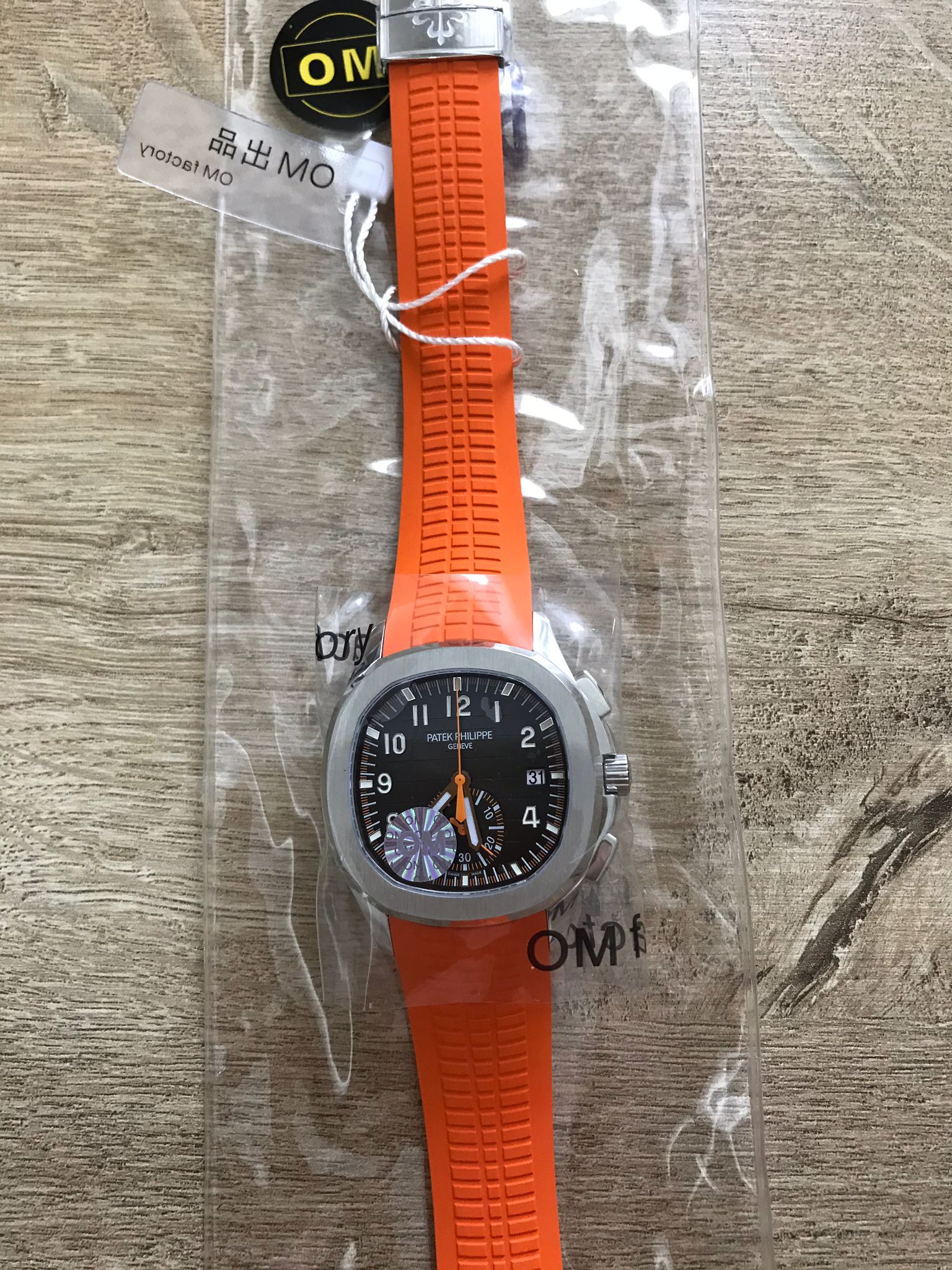 2024 ORANGE STRAP PATEK SWISS_0