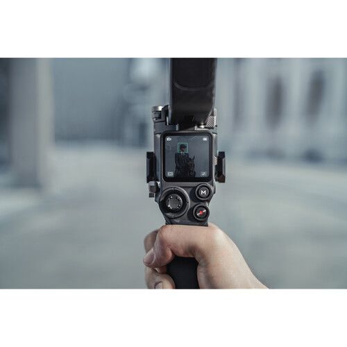 DJI RS 3 Pro Gimbal Stabilizer Combo_11