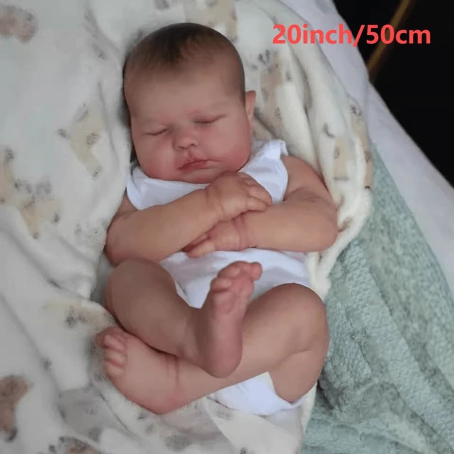 Realistic new born with extras_0