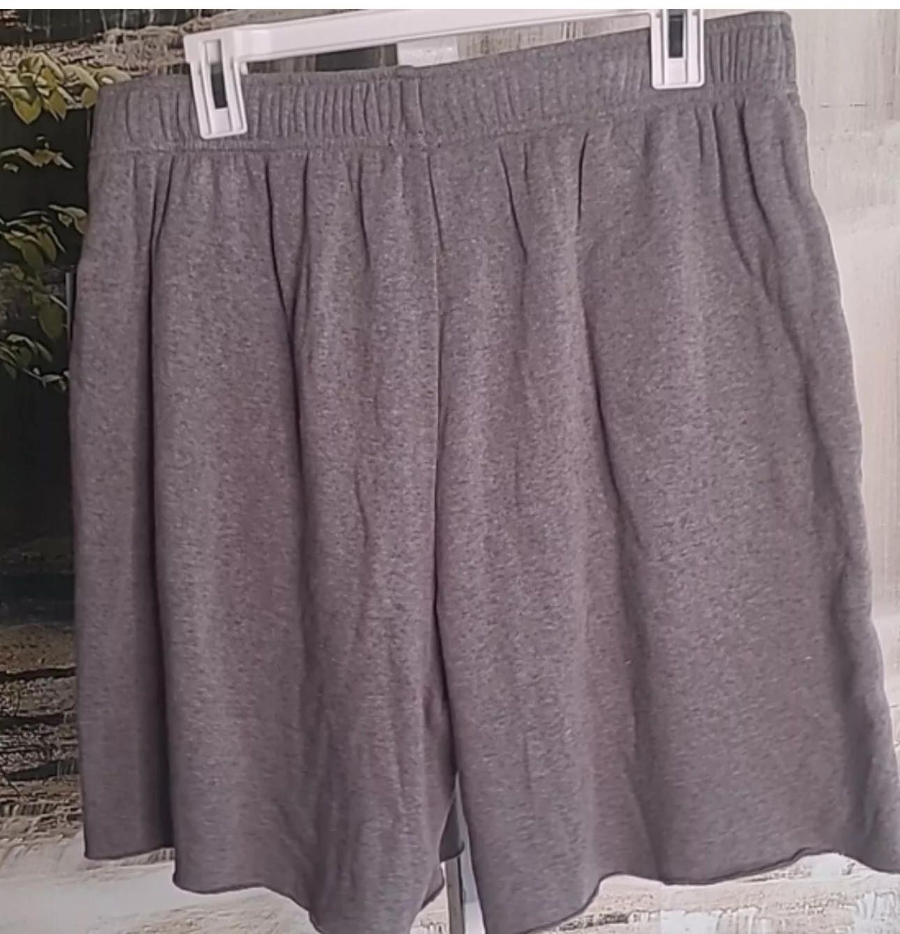 Wild Fable- Mens Medium  gray sweat shorts drawstring waist_0