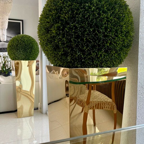 20inch topiaries in gold cube planters_0