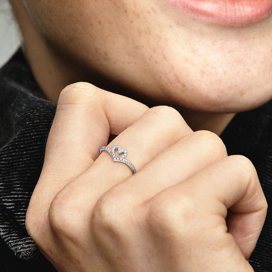 Sparkling Wishbone Heart Ring_1