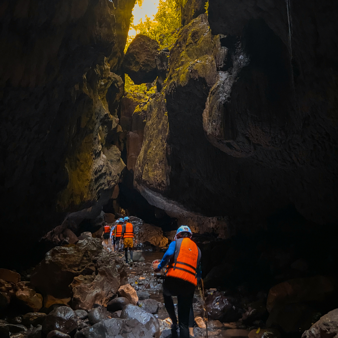 CUEVAS DE BAYANO (PASADIA)_3