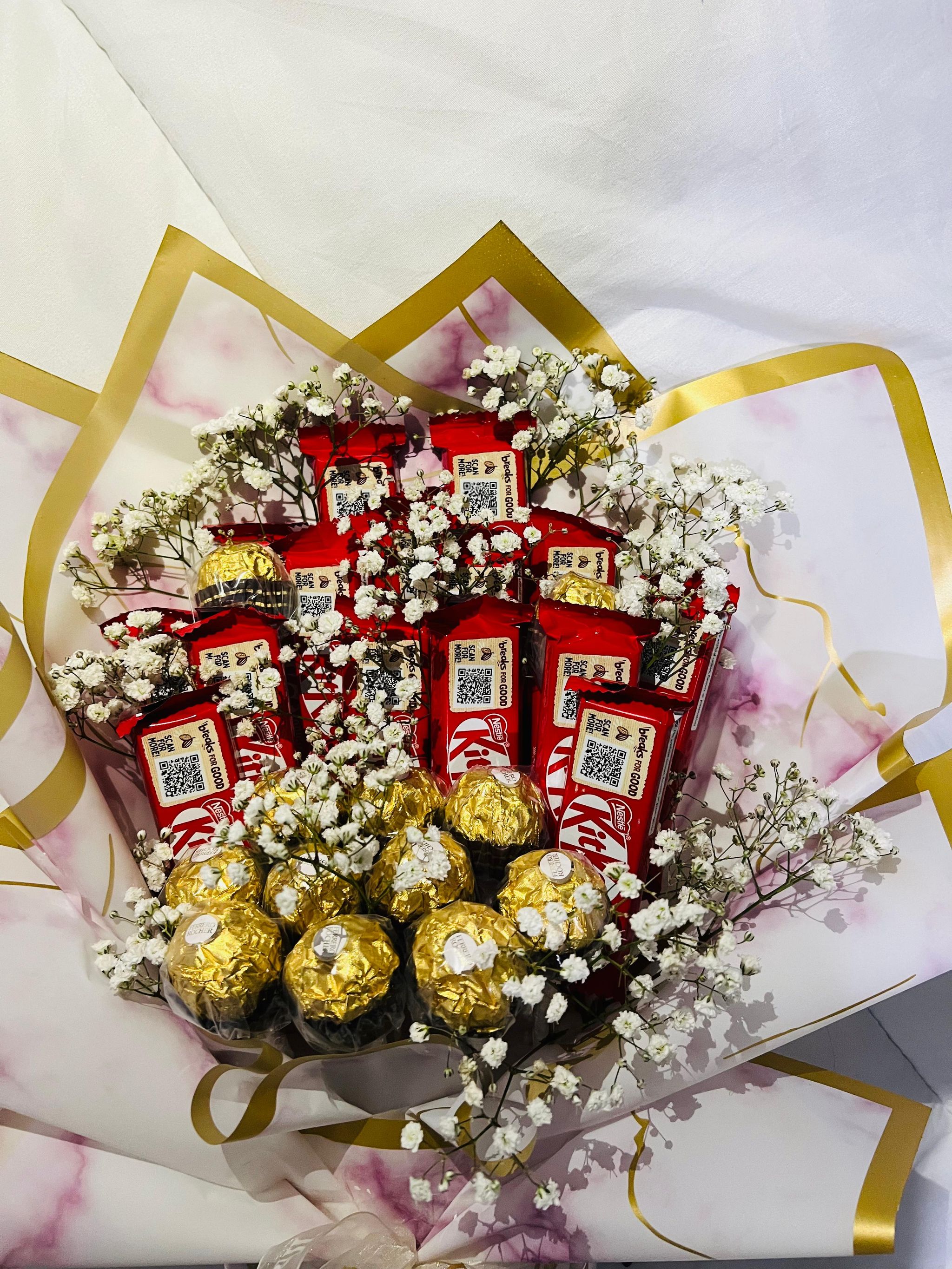 Chocolate Bouquet with 12 KitKat and 10 Ferraro added with Filling flowers_3