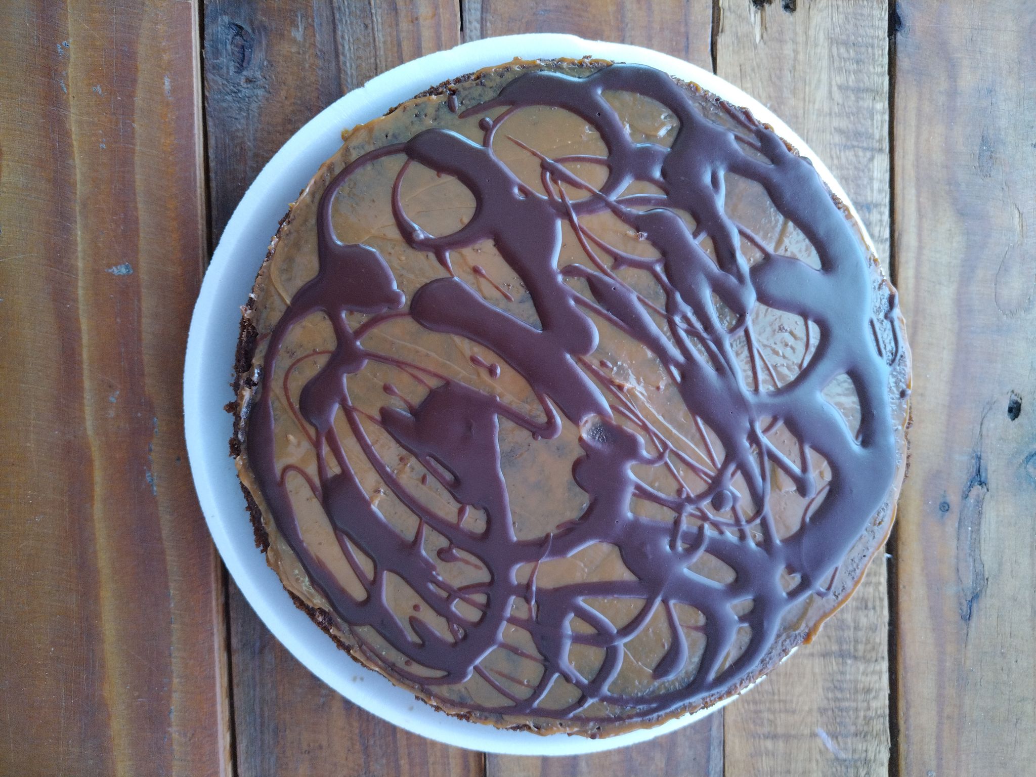 Moist Chocolate with caramel and Chocolate ganache_0