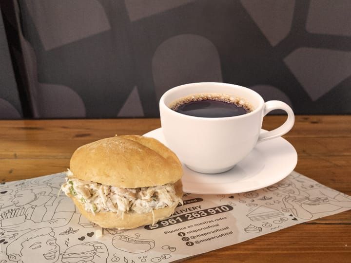 Sándwich + café_0