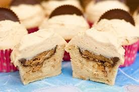 Peanut Buttercup Cupcakes 12 pack_0