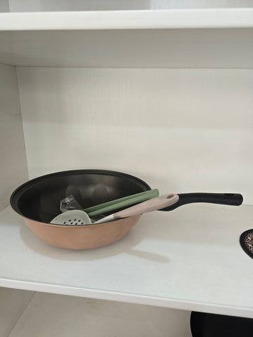 Pan 32cm with Spoons_0