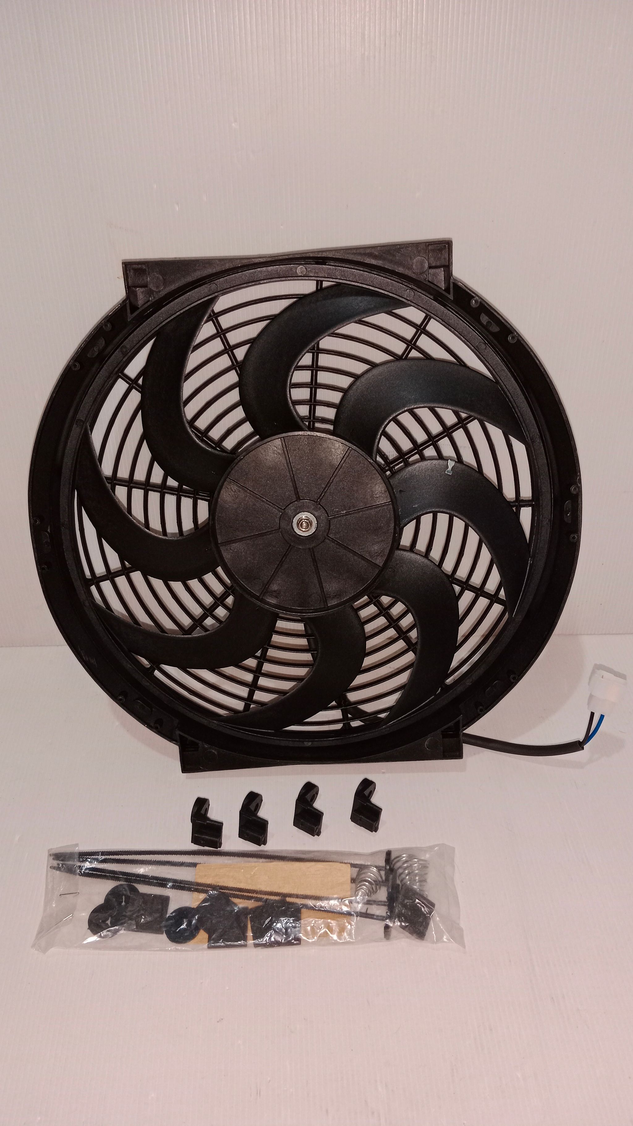 14inci universal 12v 90W performance radiator fan_1