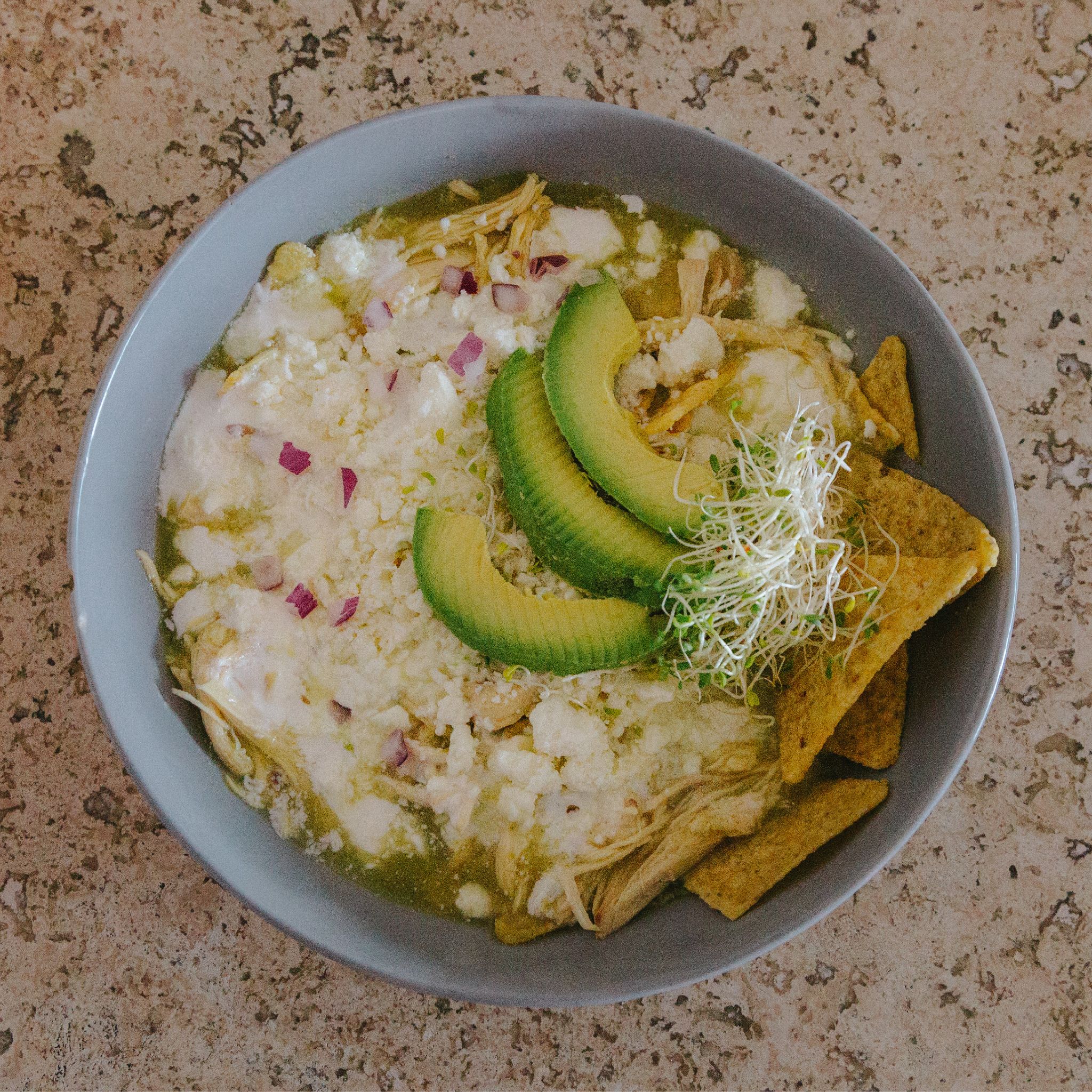 Chilaquiles Healthy con Pollo Deshebrado_0