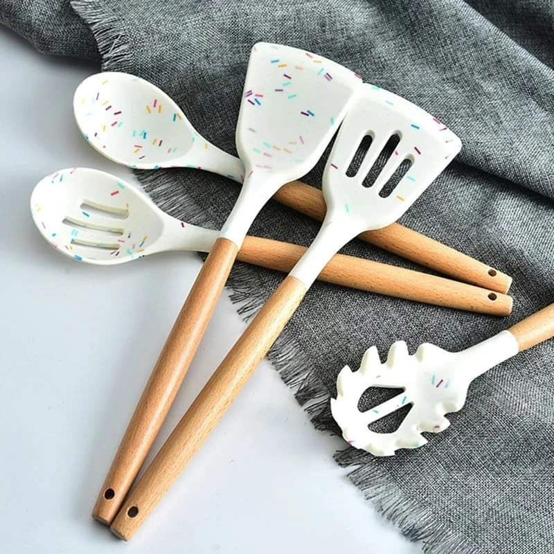 Unique white marble Silicon spoon set_1