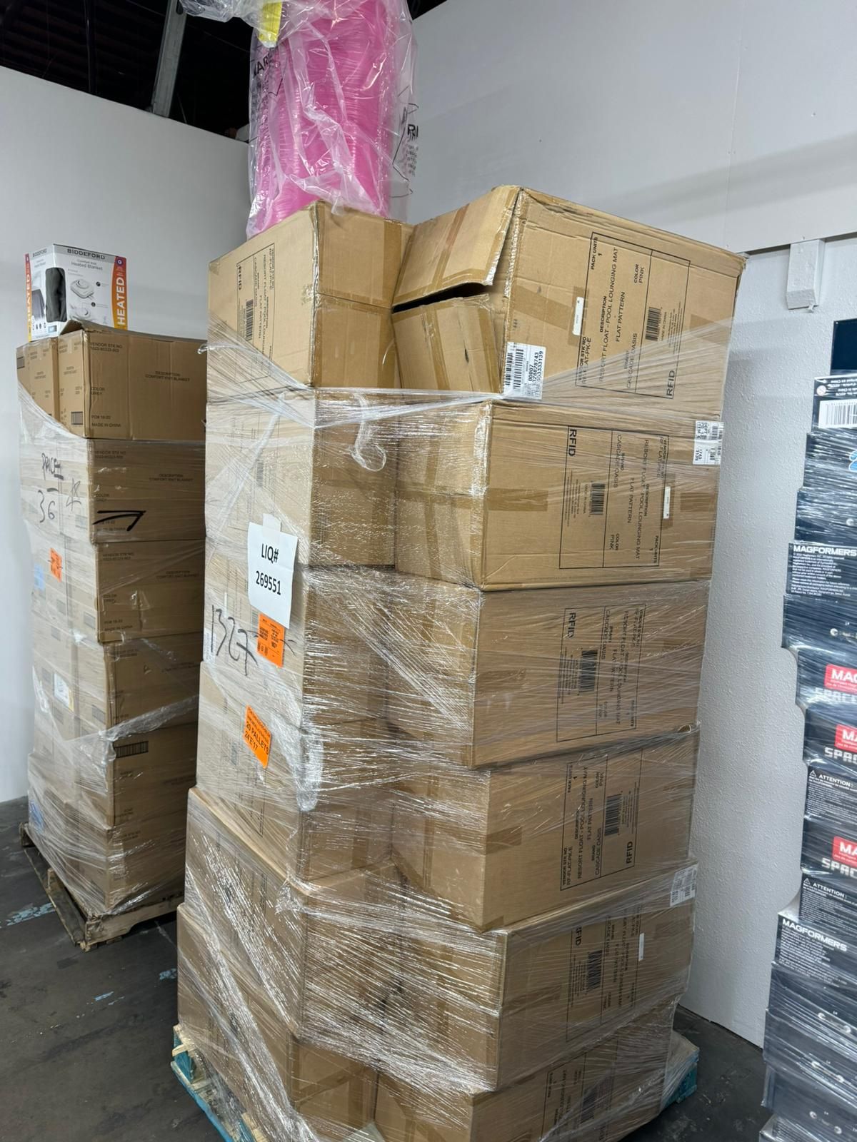 Cascade Oasis Deluxe Water Sports Float pallets_0