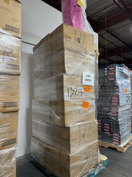 Cascade Oasis Deluxe Water Sports Float pallets_1