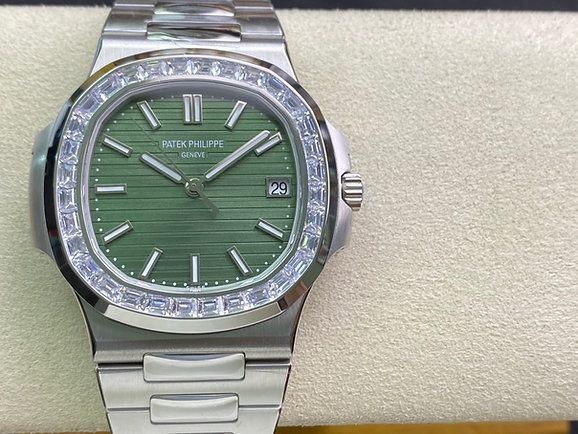 Patek Philippe Nautilus 5711/1300A-001_0