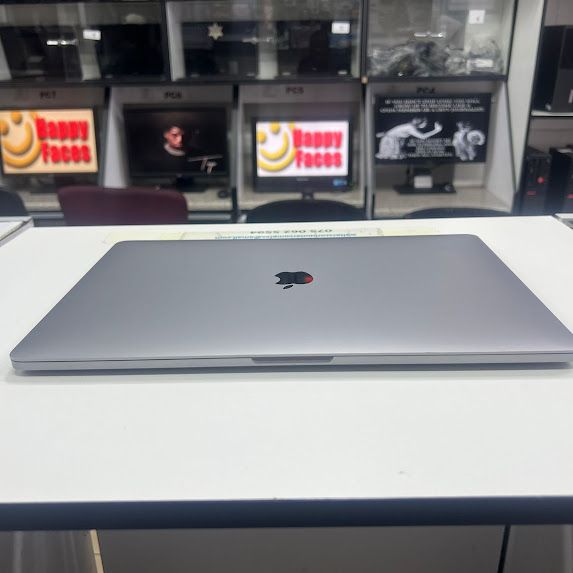 Apple MacBook Pro 15" 2017 i7 TouchBar Whatsapp : 0834432791 _2