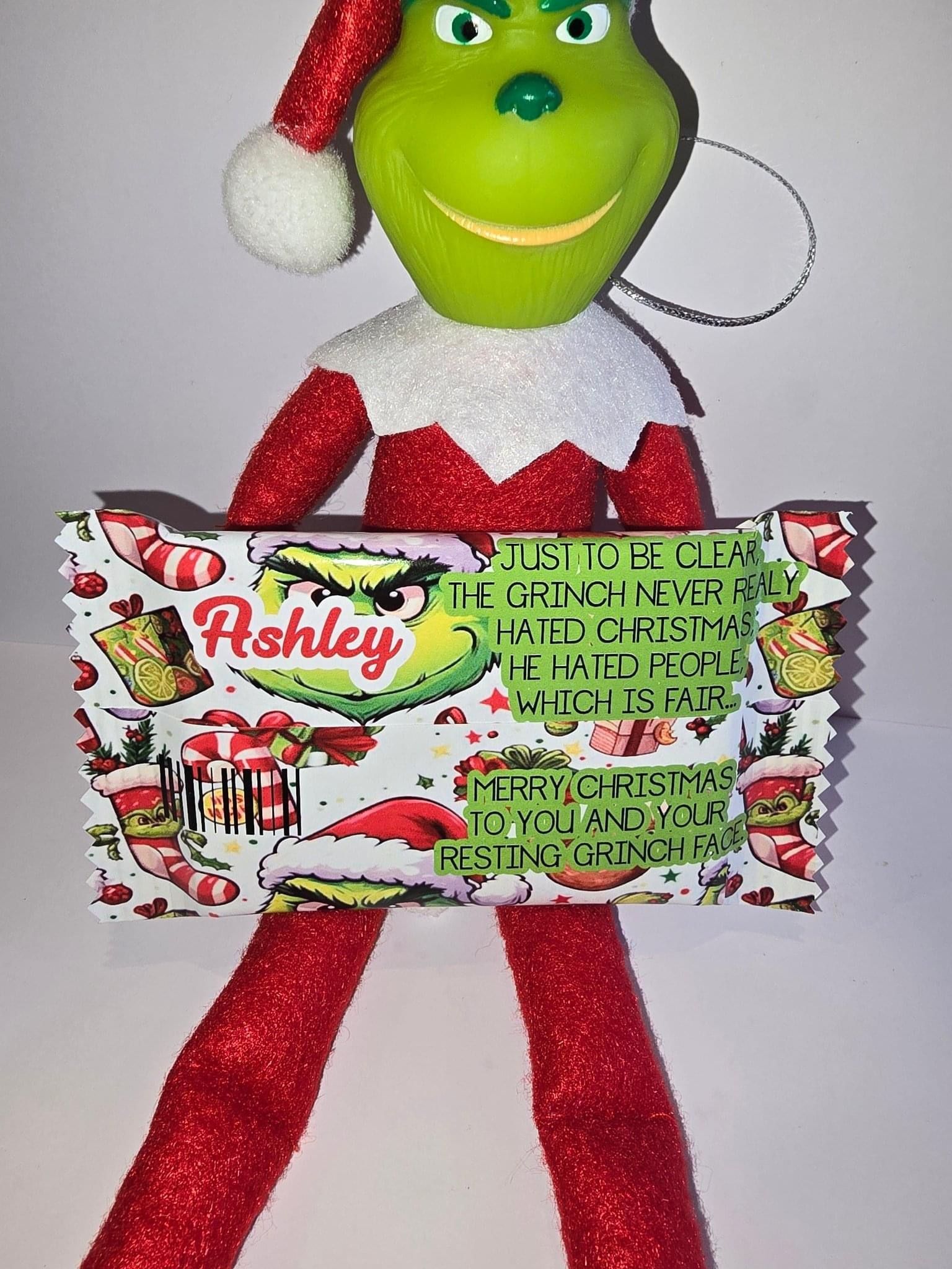 Grinch + Grinch themed Kit Kat (4 fingers) Combo_1