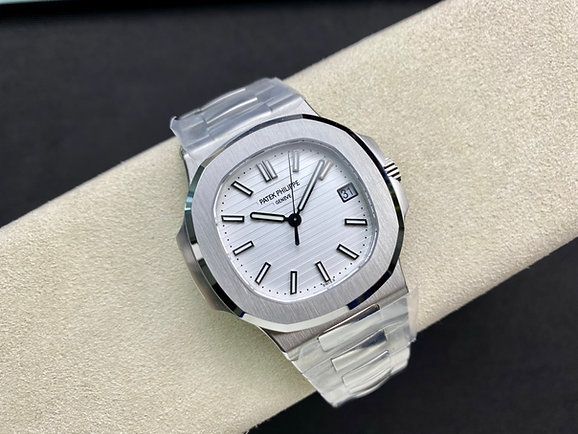 Patek Philippe 5711 Nautilus_2