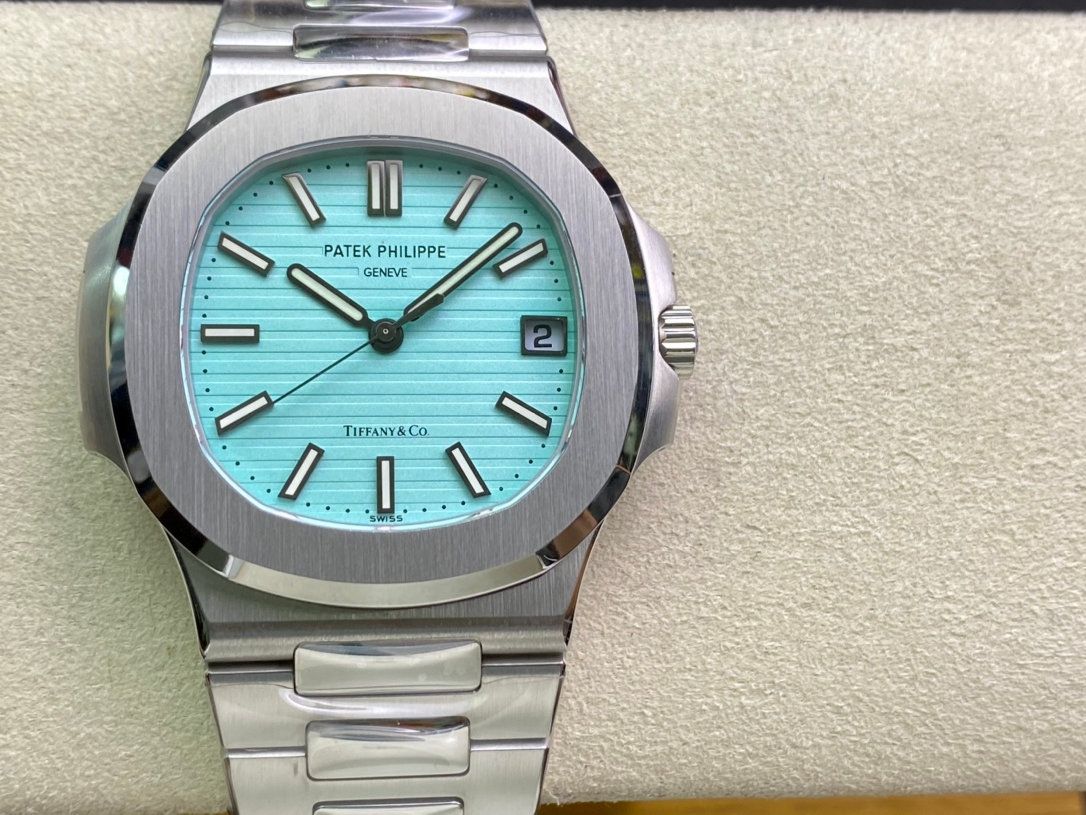 Patek Philippe Nautilus 5711/1A Tiffany_0