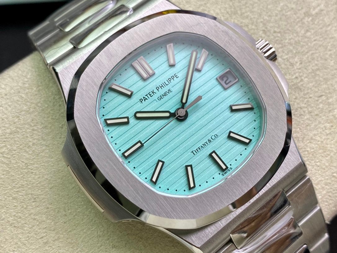 Patek Philippe Nautilus 5711/1A Tiffany_1