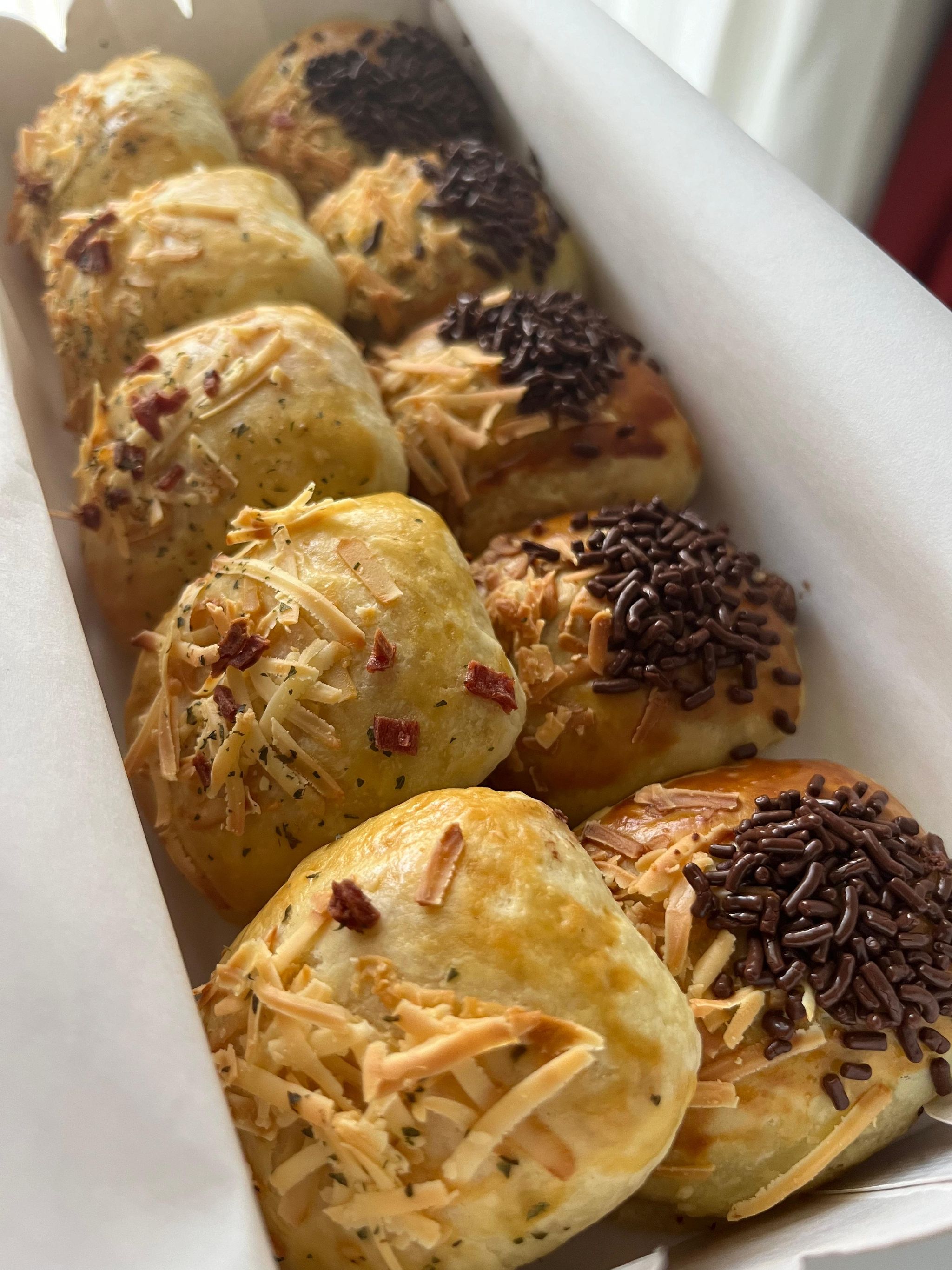 Bolen Mix (Pisang Choco Cheese & Smoked Beef Melted Cheese)_0