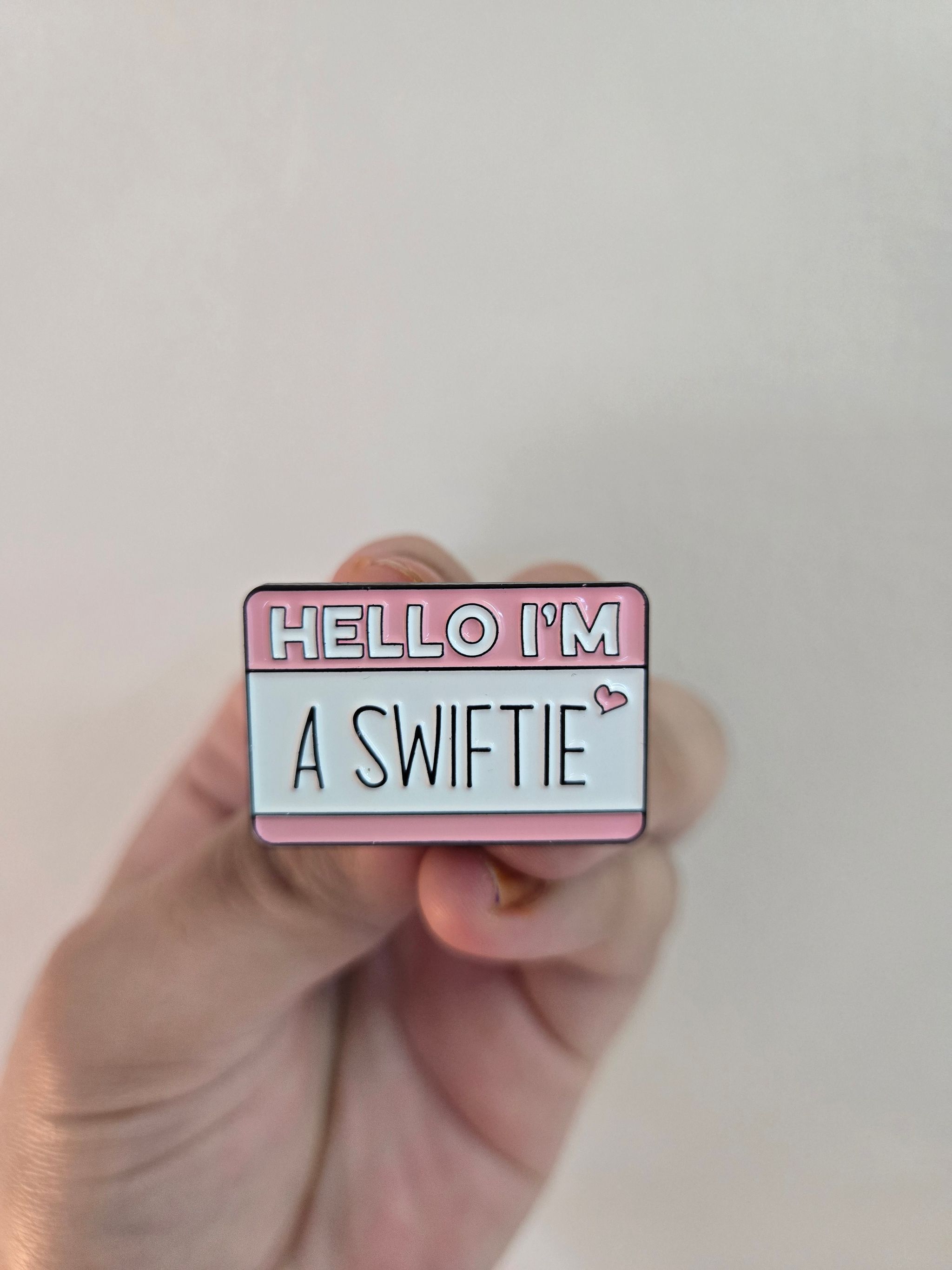 Taylor Swift Enamel Pins_0