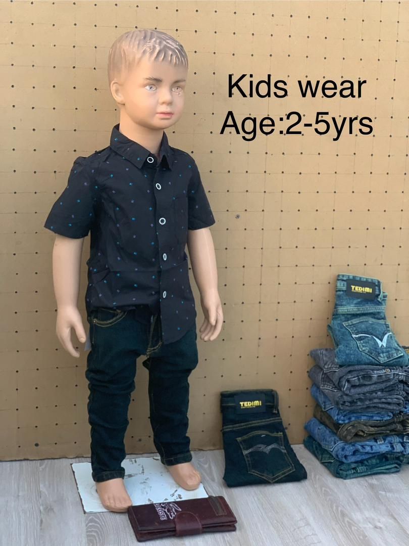 Kids wear, jeans and shirt. 2 pieces_1