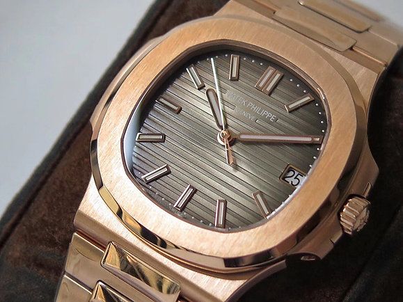 Patek Philippe Nautilus _4