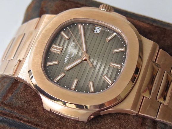 Patek Philippe Nautilus _3