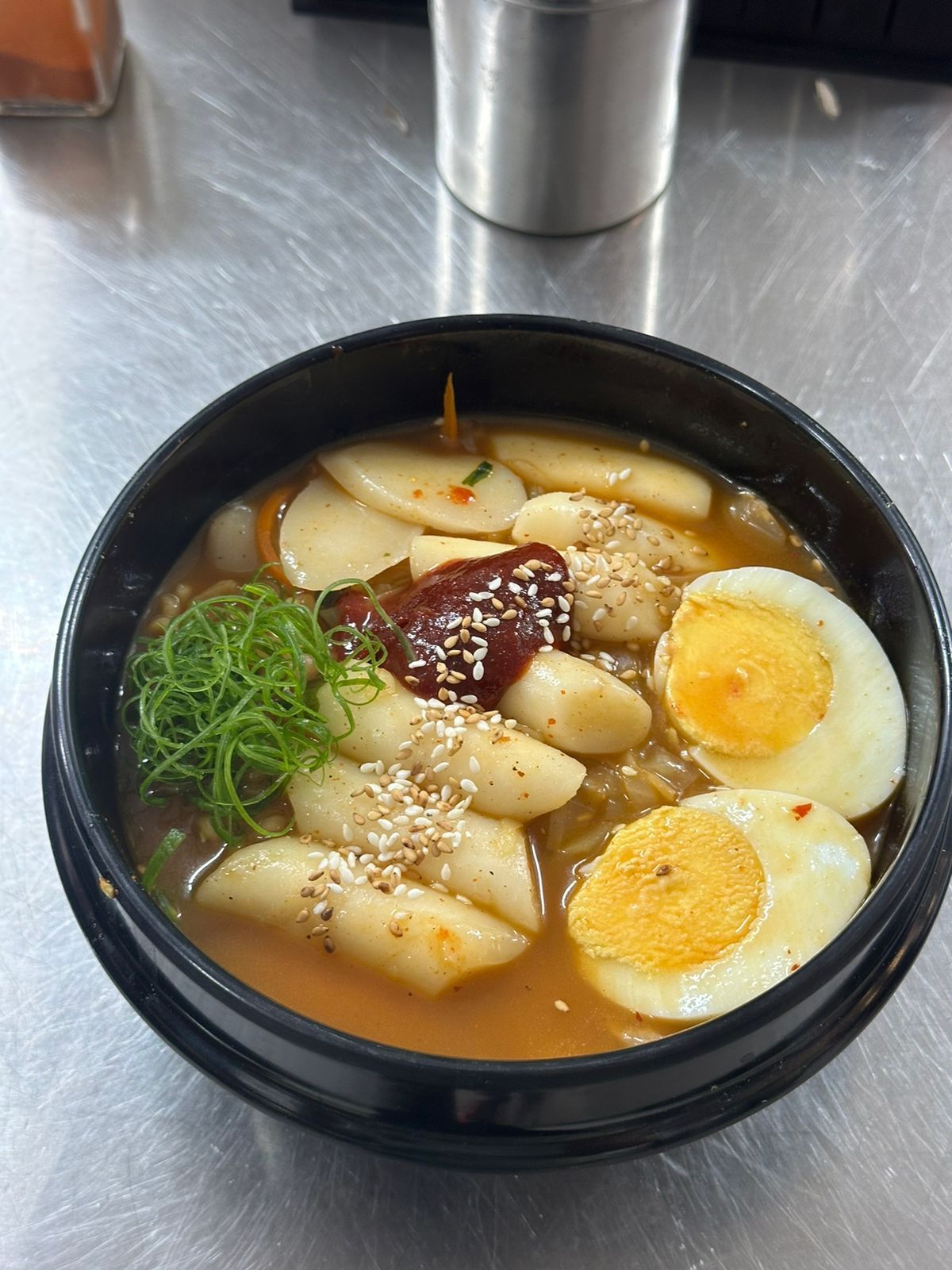 Ramyon Tteokbokki w/Gochujang sauce รามยอนต๊ช็อกบ๊อกกี้ _2