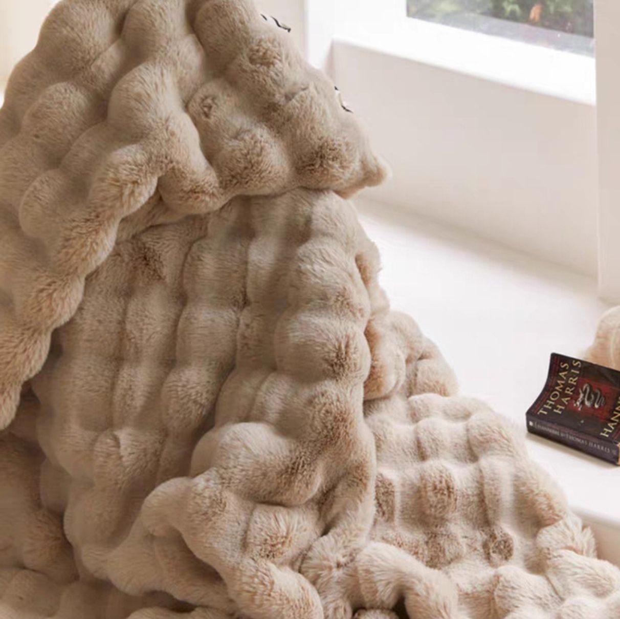 Brown Fur Blanket with sherpa fur_3