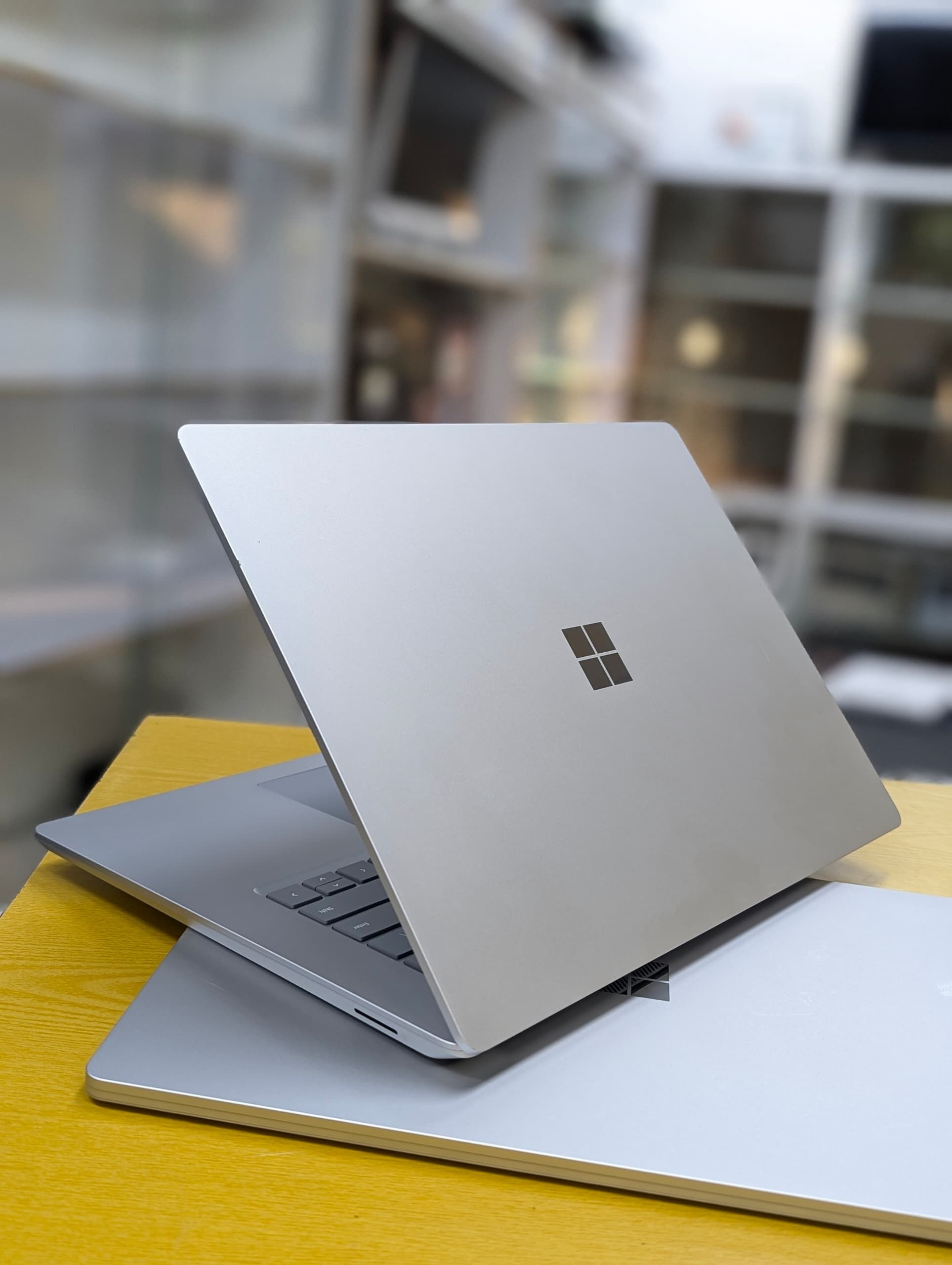 Microsoft Surface Laptop _0