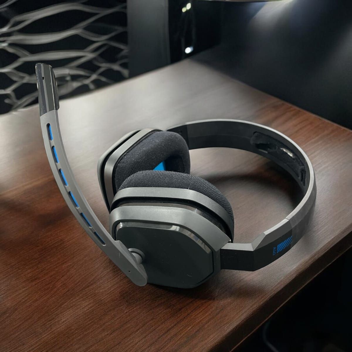 Astro Gaming A10 model Over-Ear Gaming Headset wired occasion USA 🇺🇸 _0