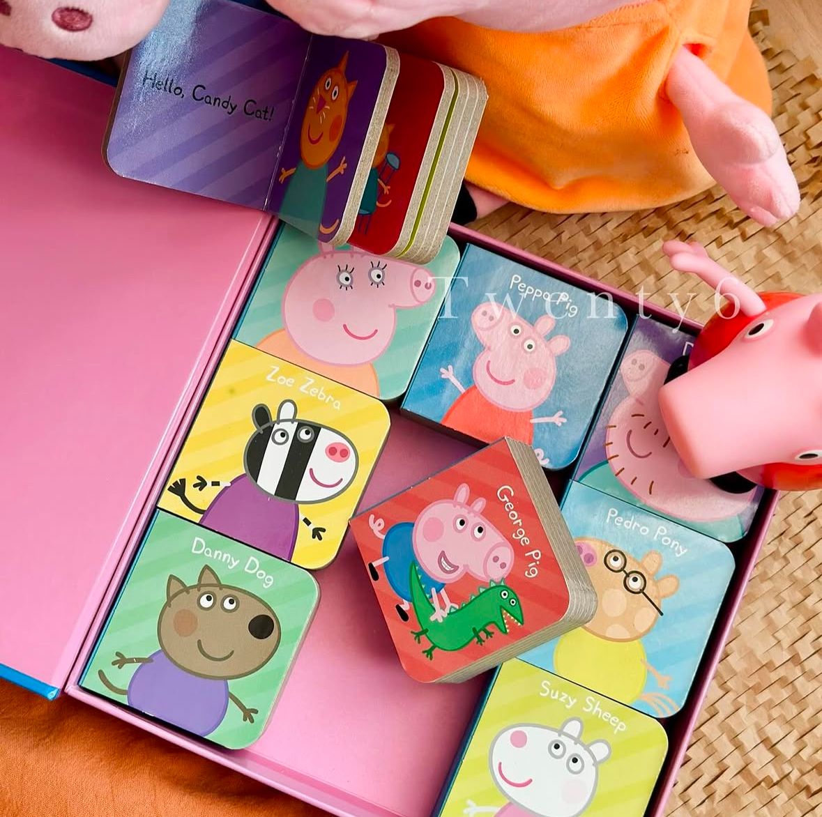 Peppa Pig - ABig Box of Little Books_1