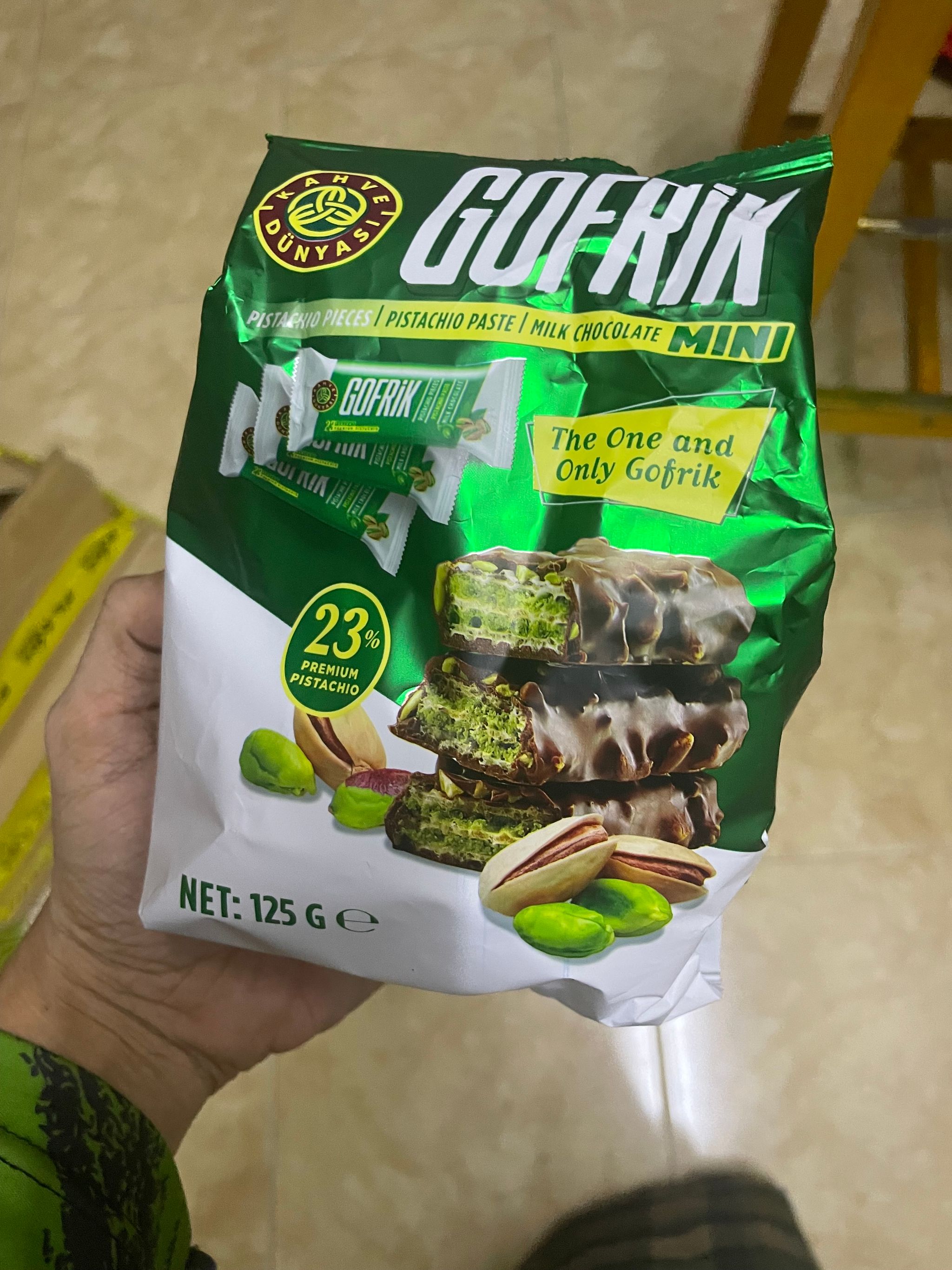 GOFRIK MILK CHOCOLATE WITH PISTACHIO_4