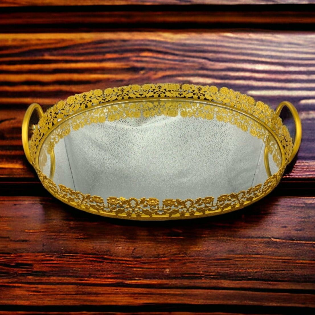 Golden Oval Metallic Tray With Glass Base Small_1