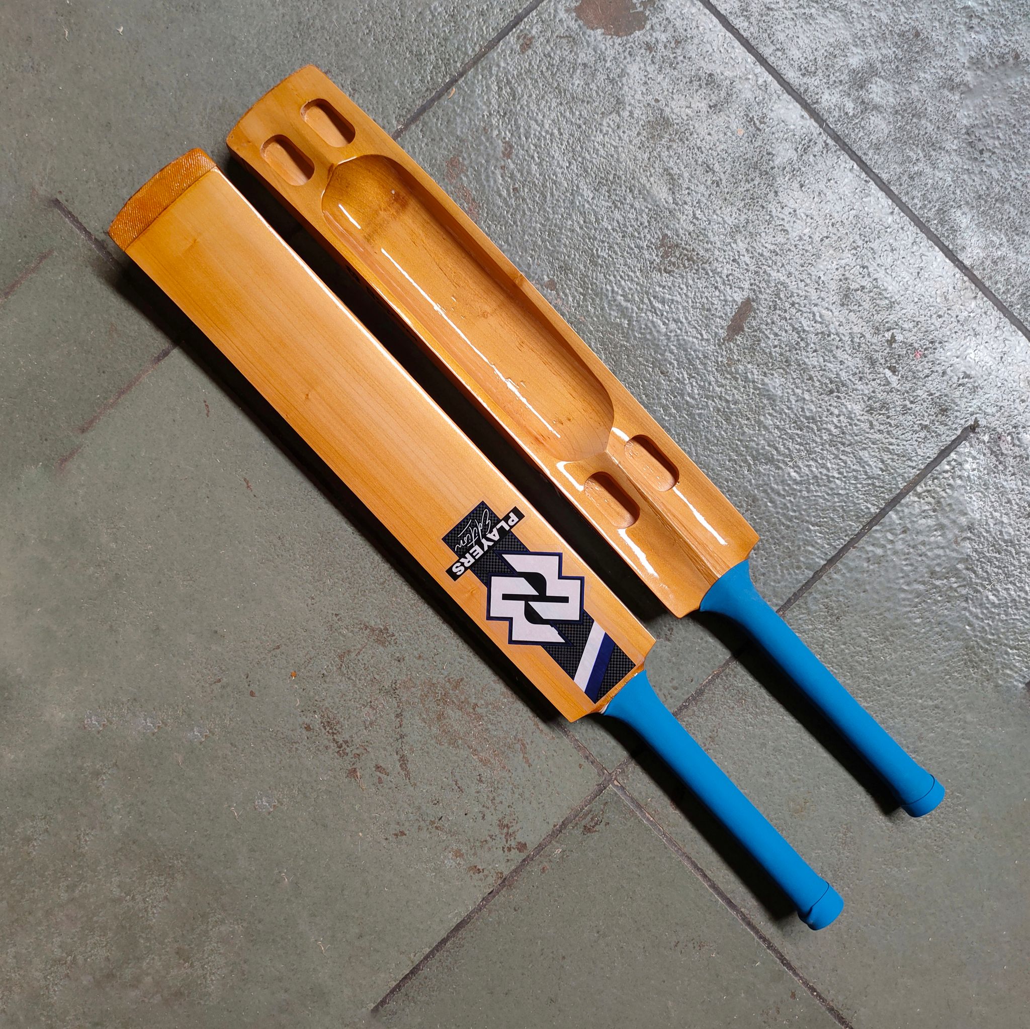 Limited Edition Gold Bat_2