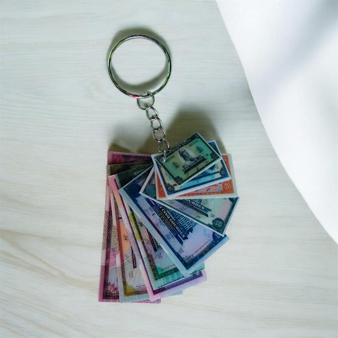 Haitian Keychain With Old Currency Model_0