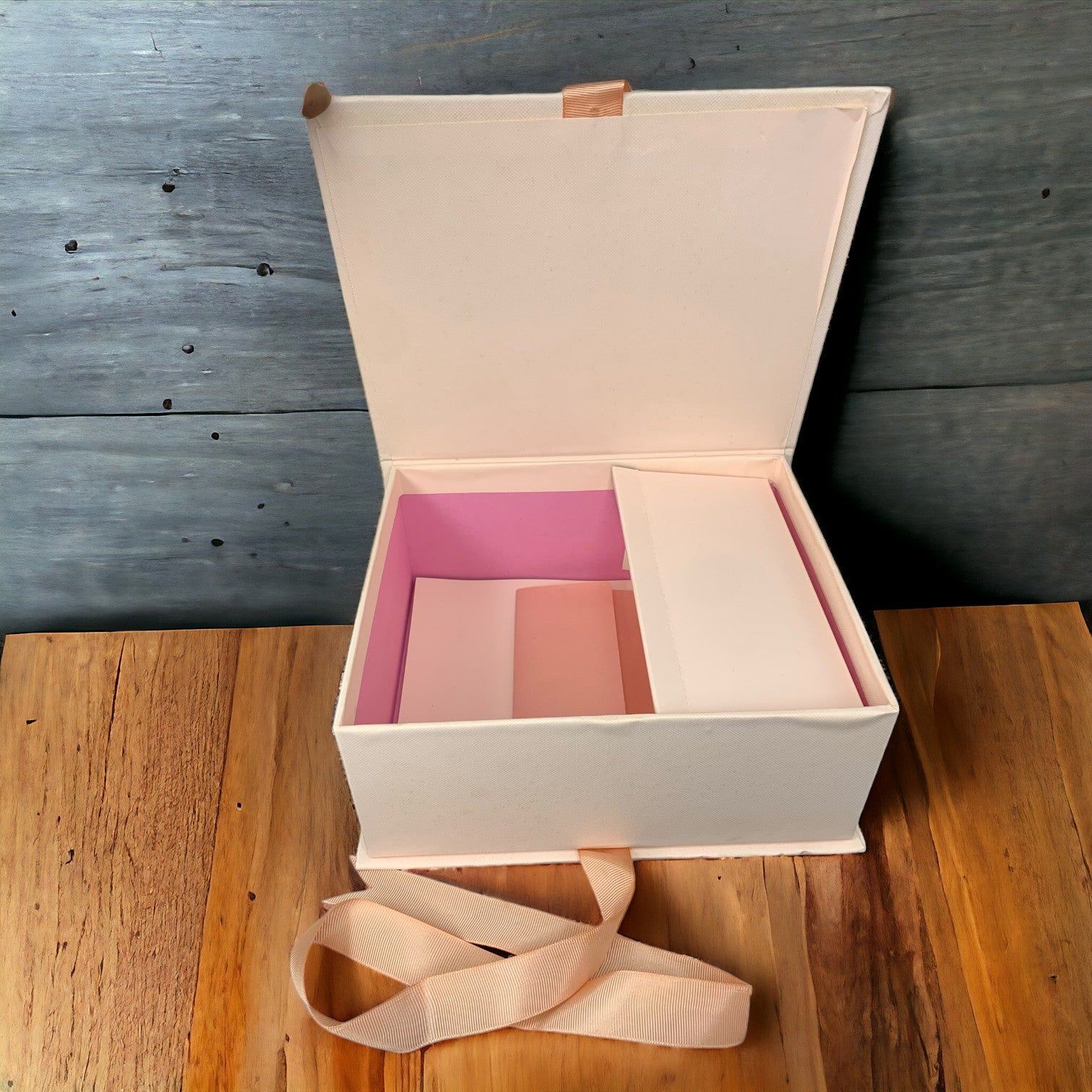 Pink Designed Hardpaper Gift Box with Ribbon�s (size 1)_3