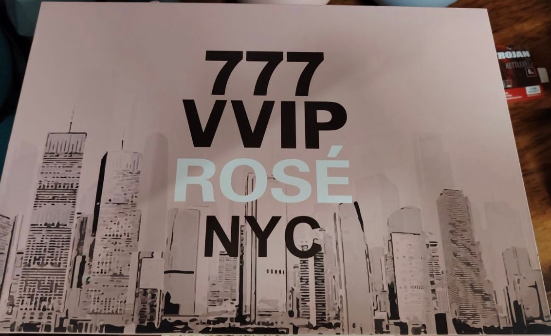 Inspired by 212 VIP rose (717)_1