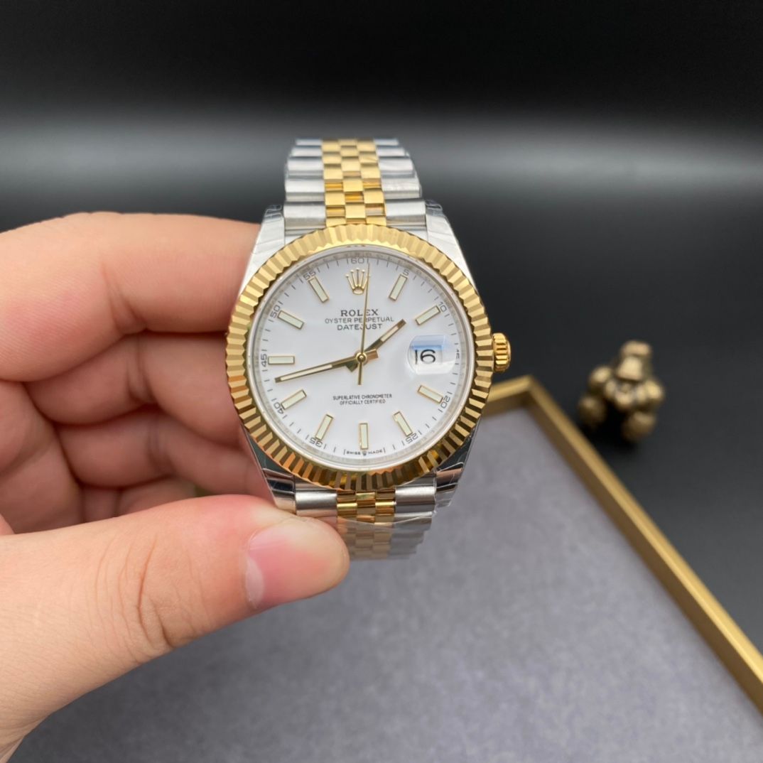 Rolex Datejust White Dial Yellow Gold Fluted Bezel And Jubilee Bracelet _0