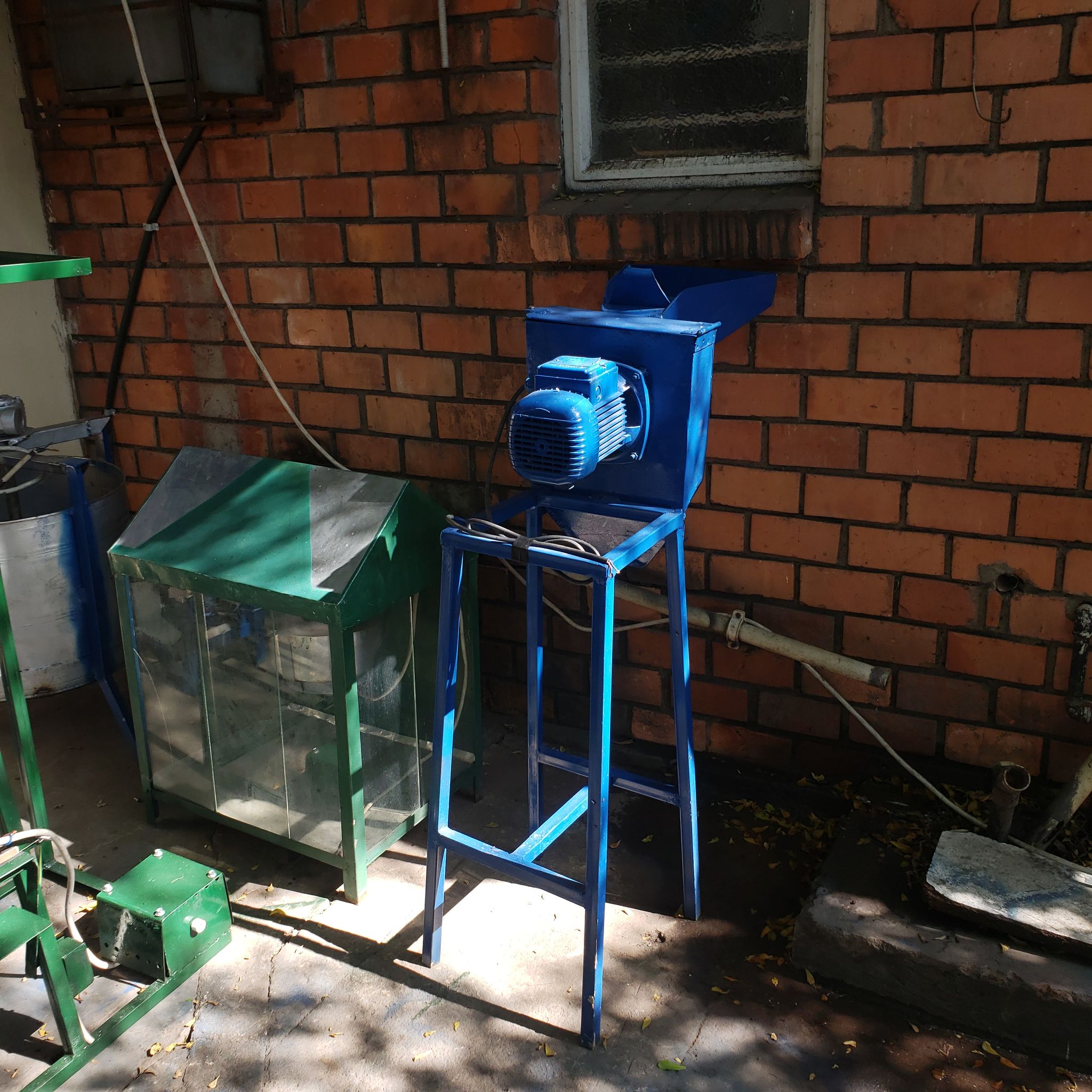✅Groundnuts pounding machine _1