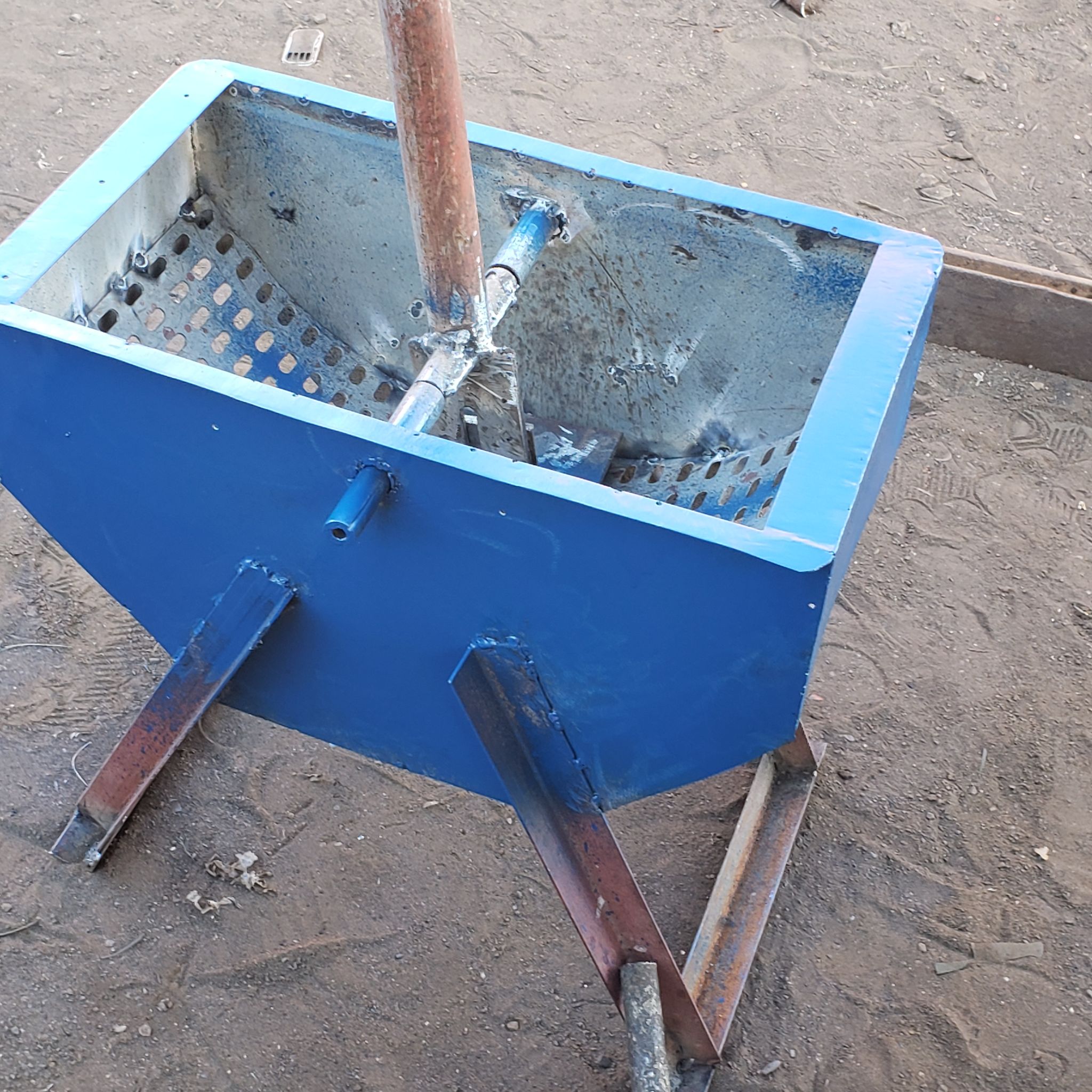 ✅Manual Groundnuts sheller _1