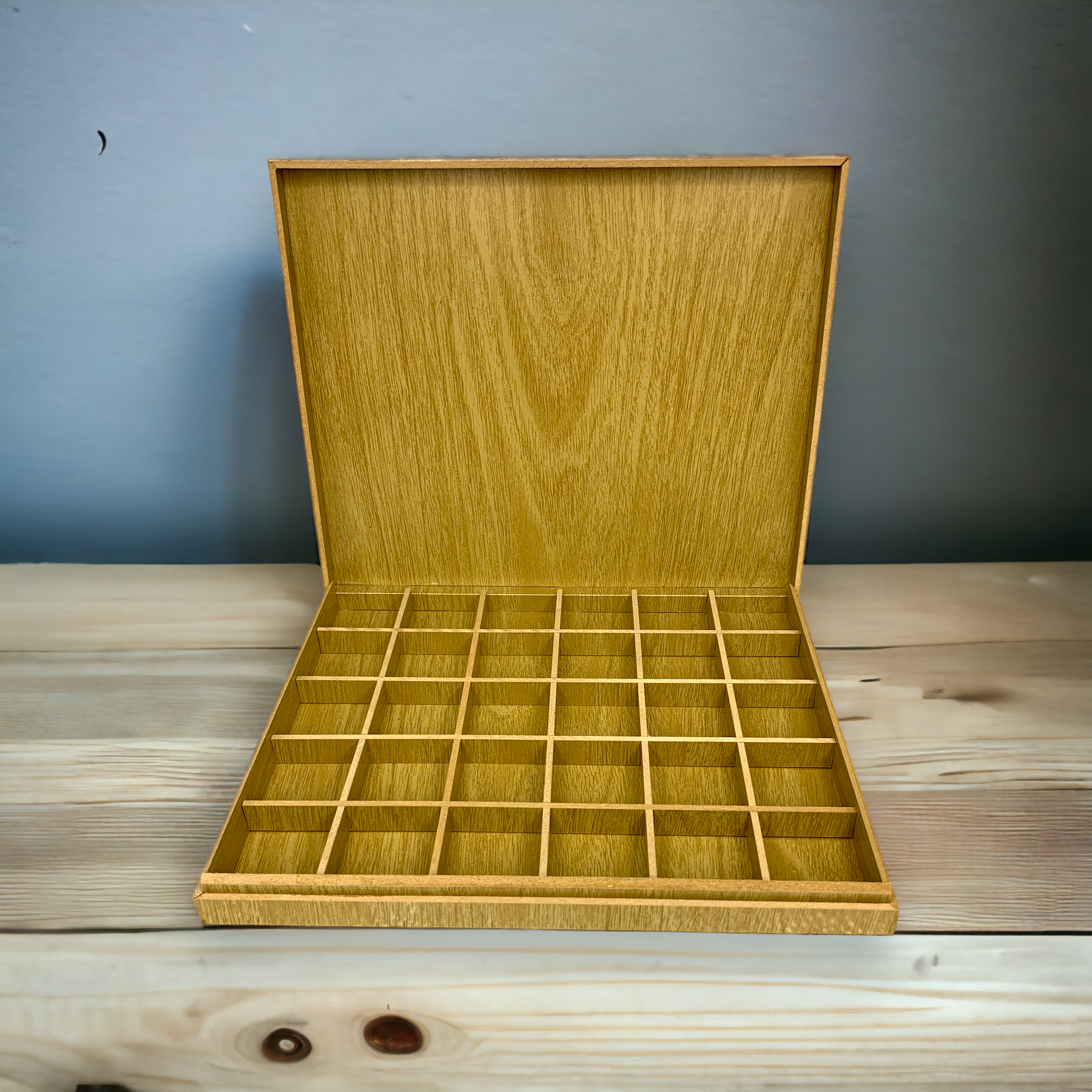 MDF Box 30 Compartment_0