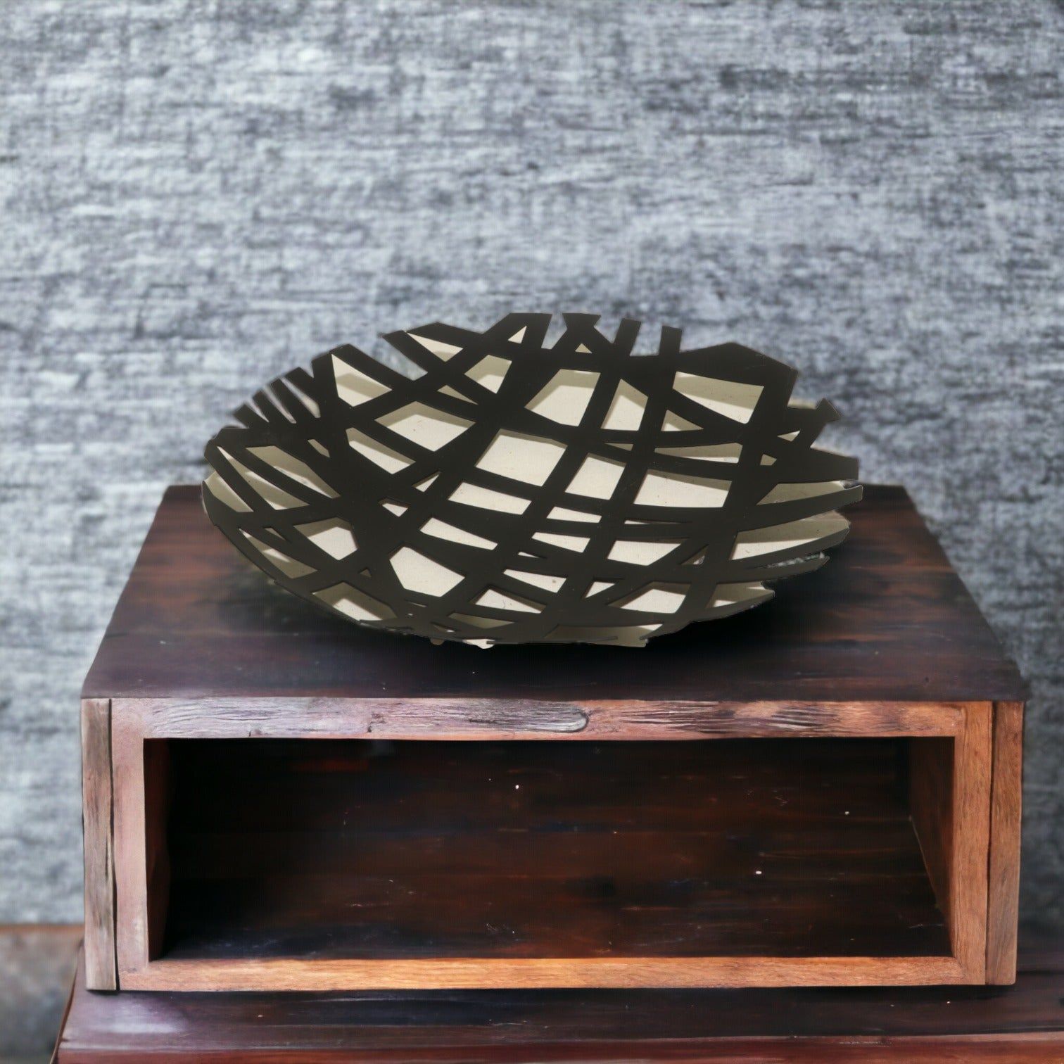 Black Abstract Metalic Round Basket 29x29x4.5_1