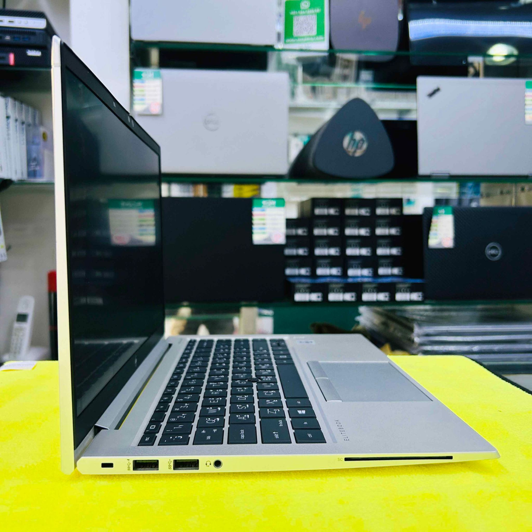 HP EliteBook 840 G7 Processeur Intel Core i5-10210U_1