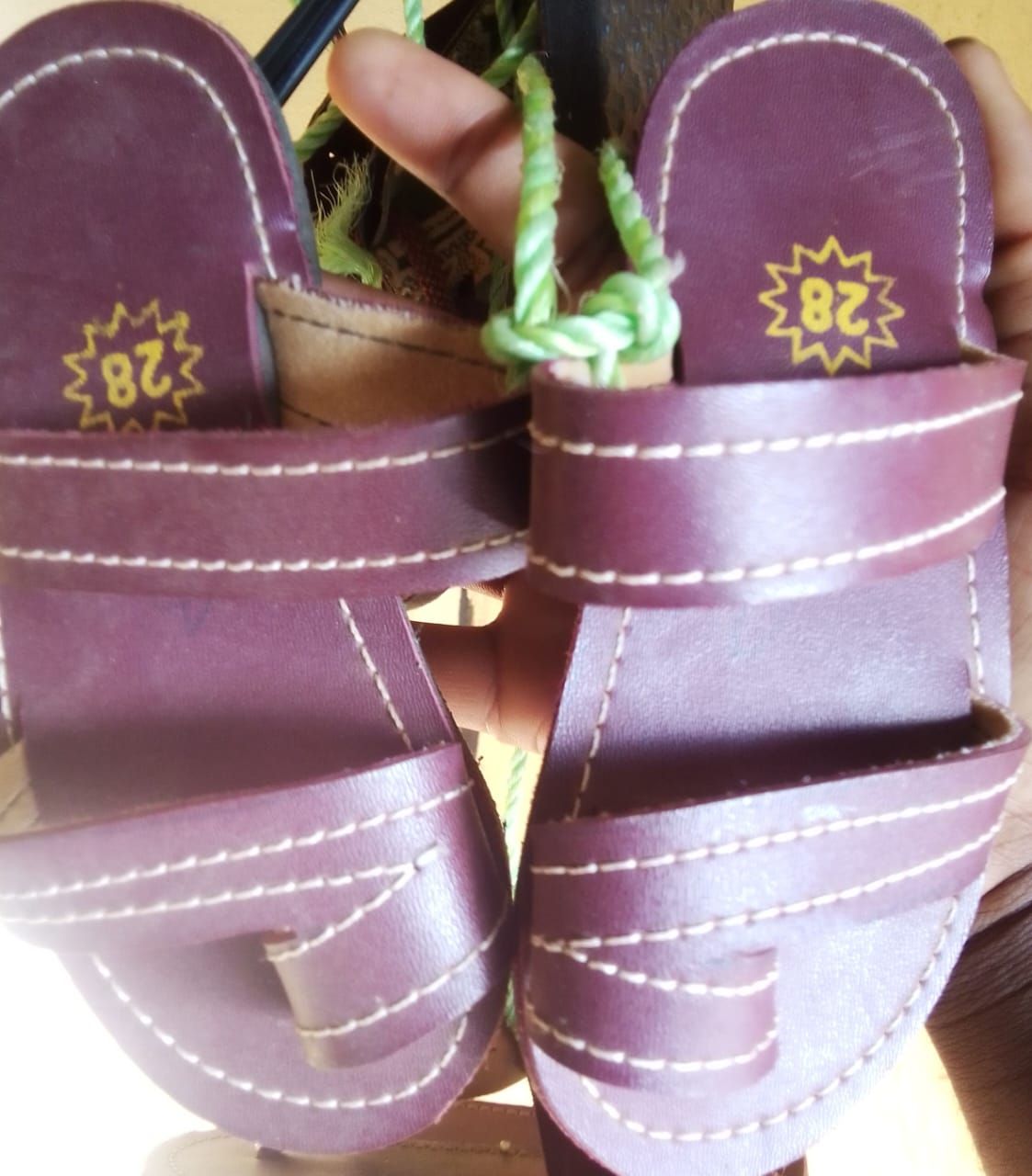 Leather sandals for kids_1