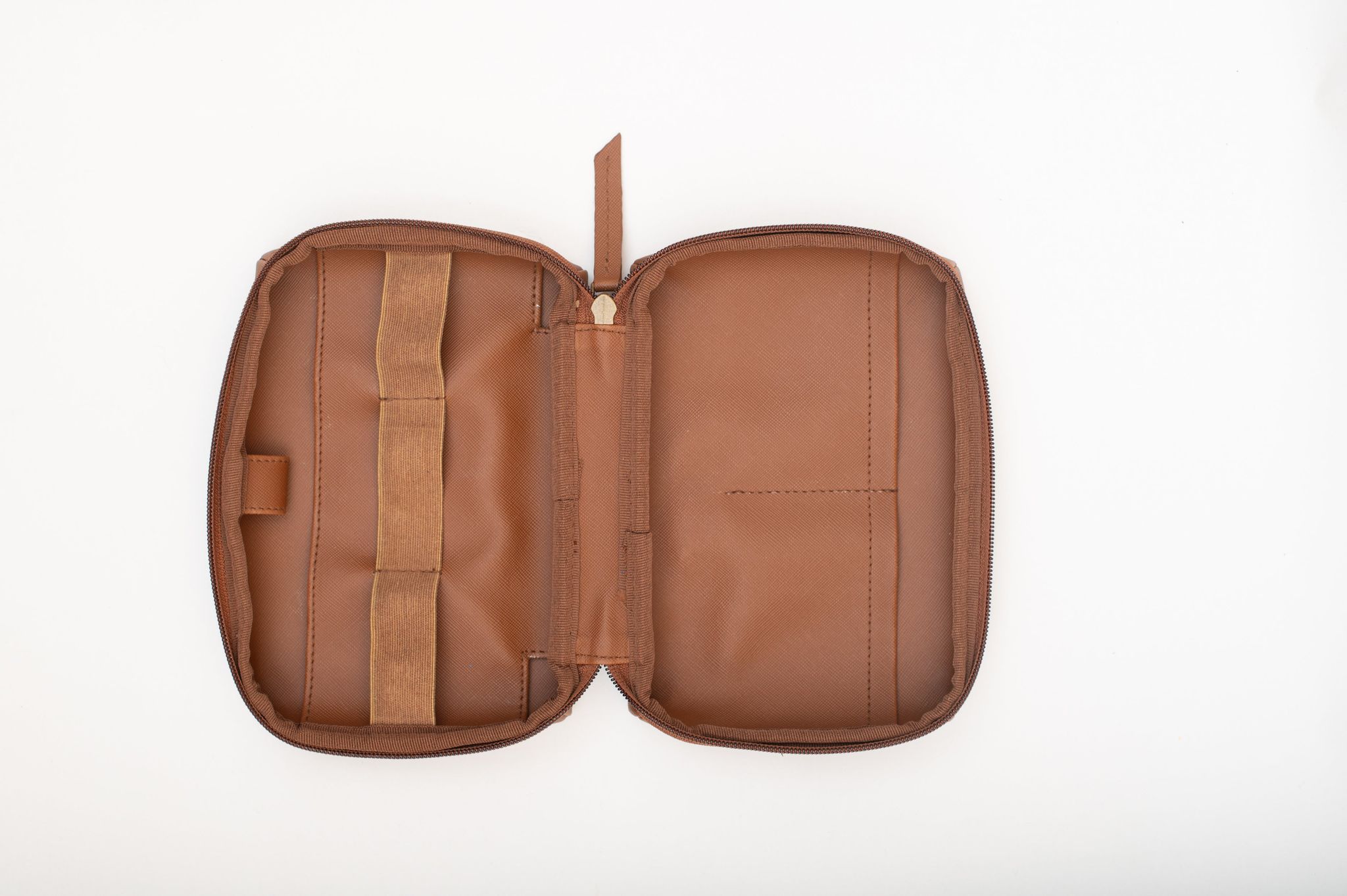 Oblique Sally Tech Pouch Tan_4