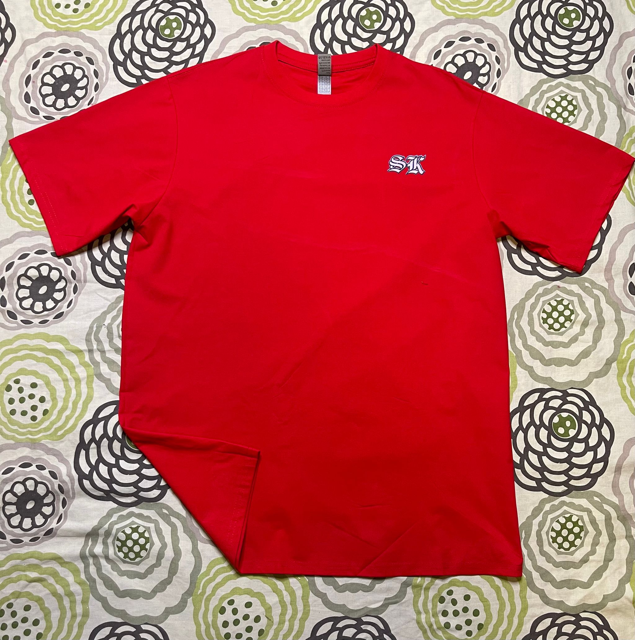 Red street wear T-shirt featuring a sleek design at the back_0