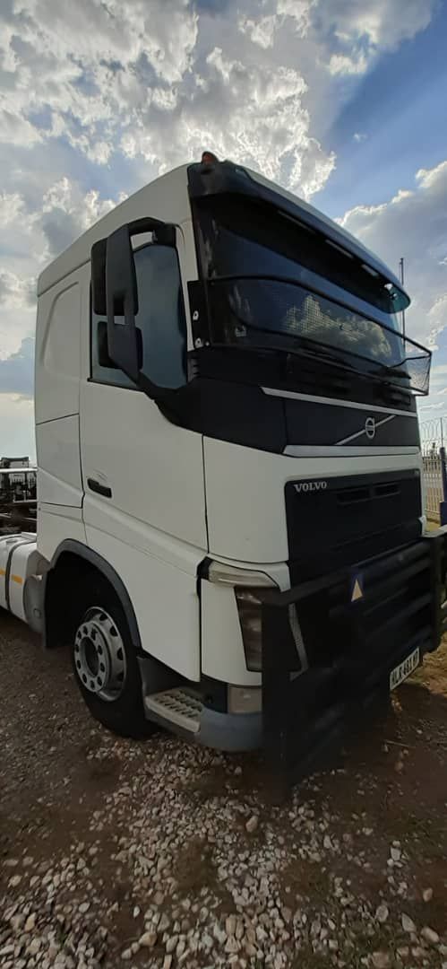 2014 - VOLVO FH 440_2